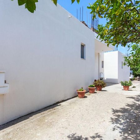 Zacharias Apartments Himare Buitenkant foto