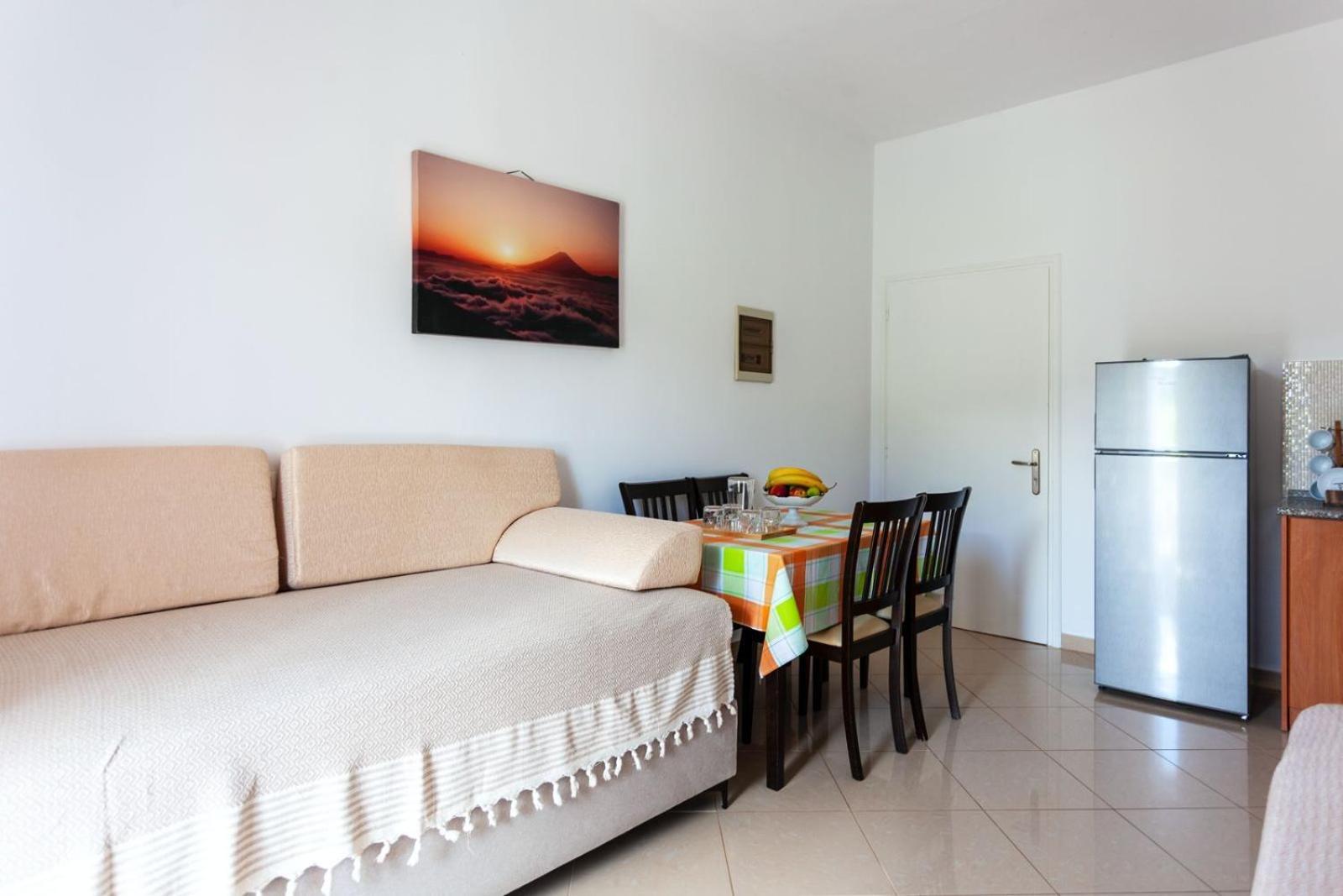 Zacharias Apartments Himare Buitenkant foto