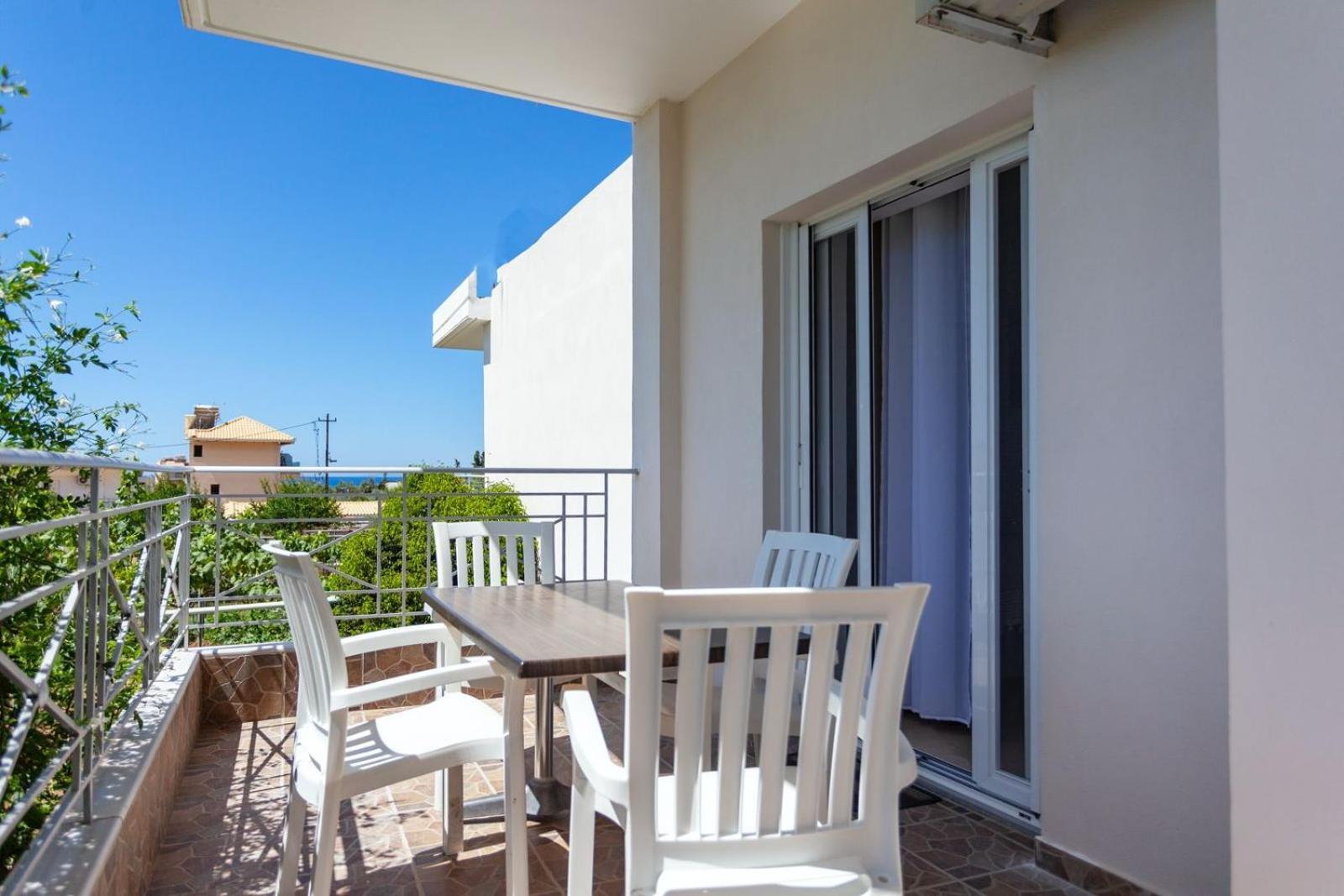 Zacharias Apartments Himare Buitenkant foto