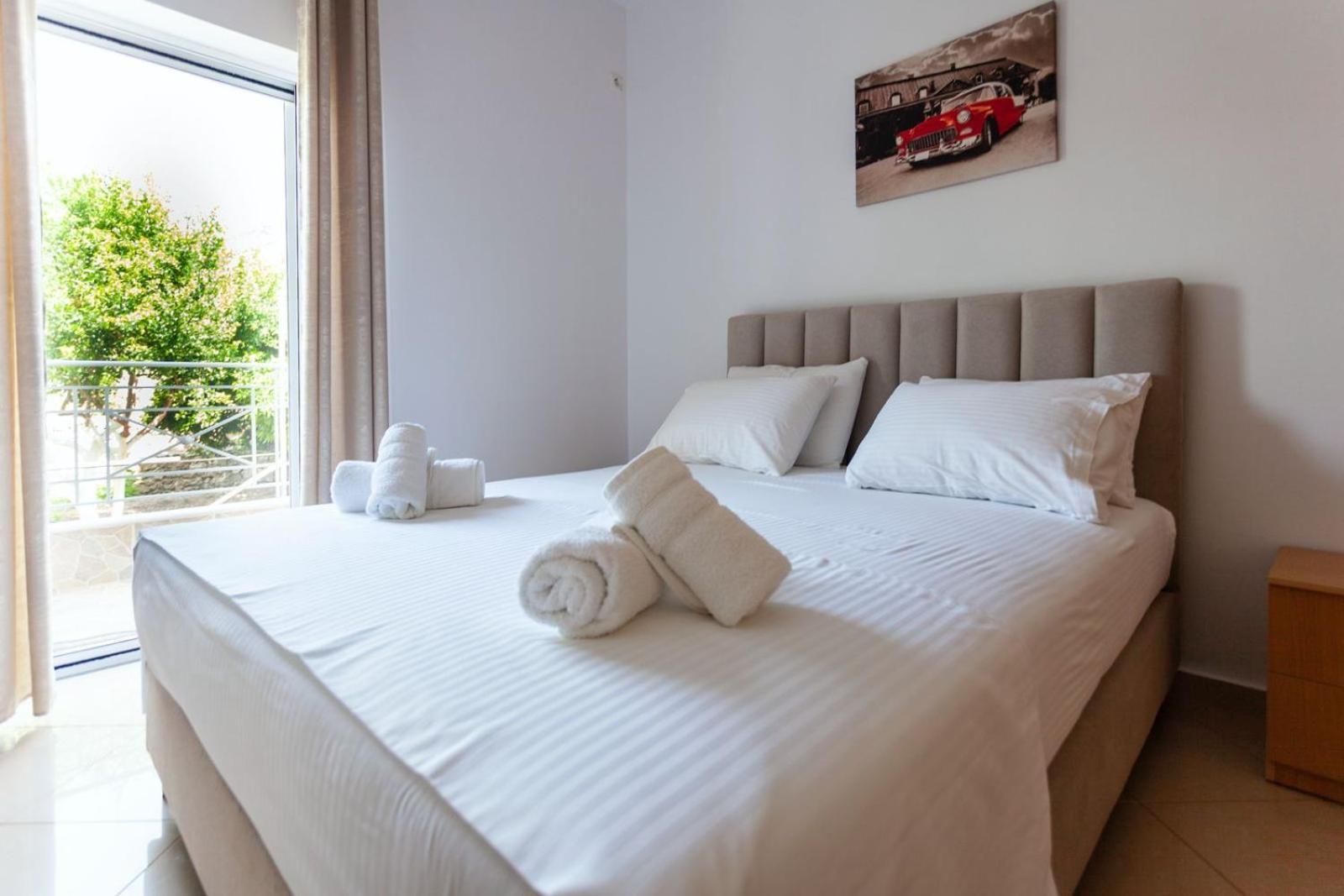 Zacharias Apartments Himare Buitenkant foto