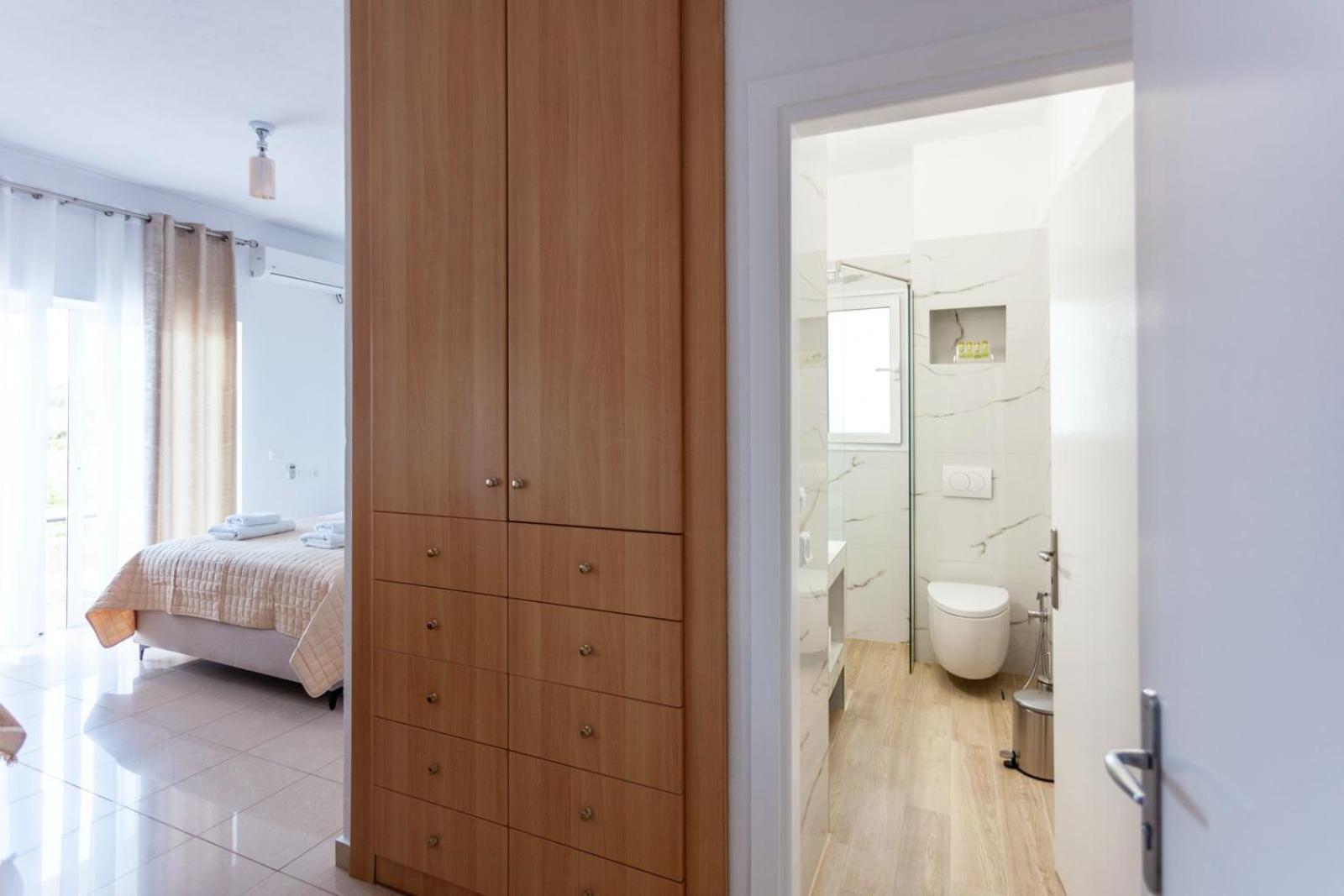 Zacharias Apartments Himare Buitenkant foto
