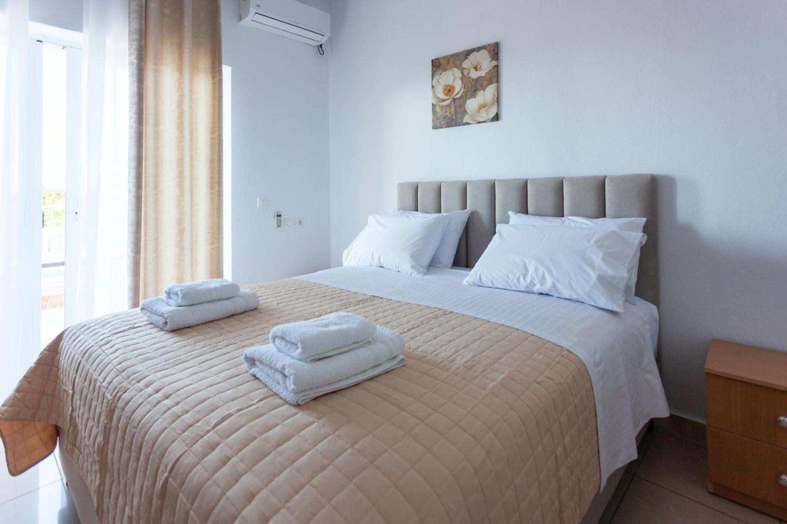 Zacharias Apartments Himare Buitenkant foto