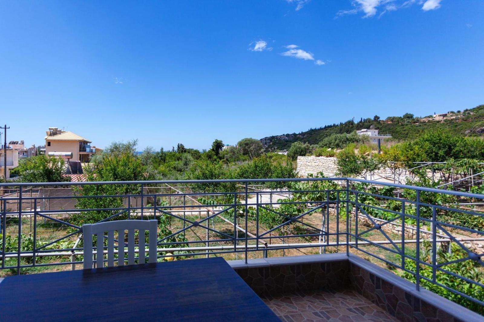 Zacharias Apartments Himare Buitenkant foto