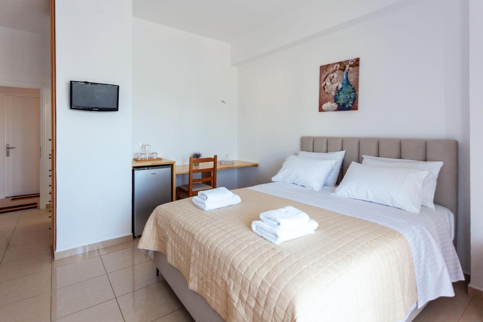Zacharias Apartments Himare Buitenkant foto