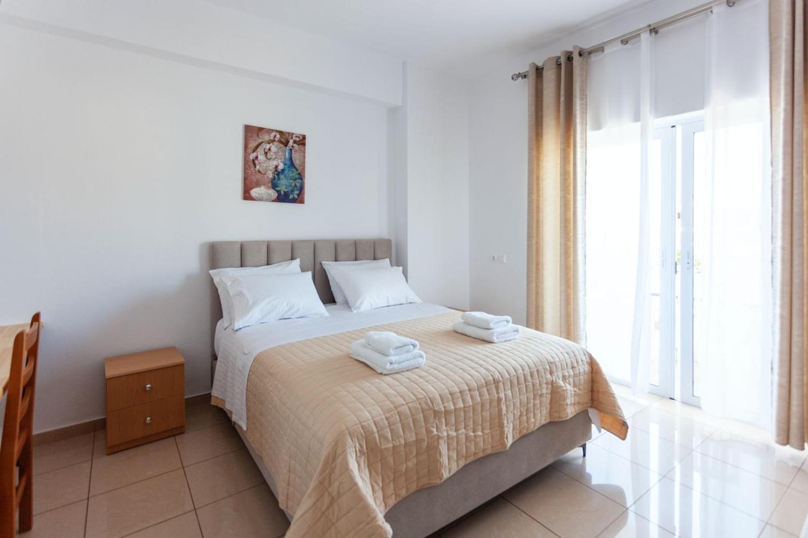 Zacharias Apartments Himare Buitenkant foto