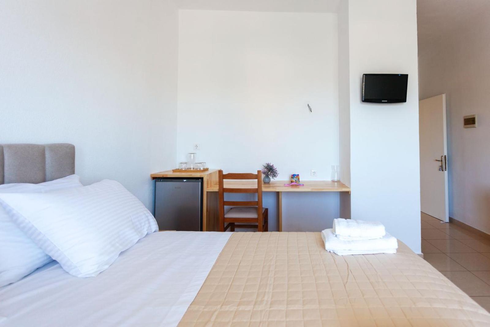 Zacharias Apartments Himare Buitenkant foto