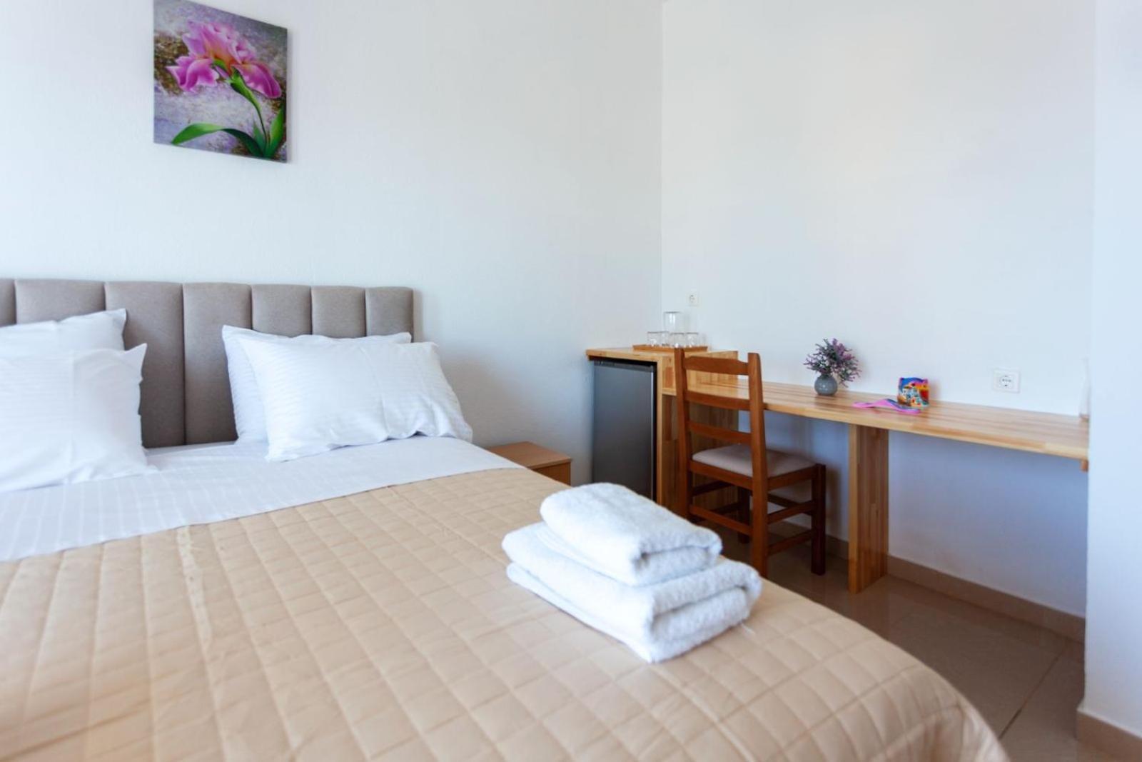 Zacharias Apartments Himare Buitenkant foto