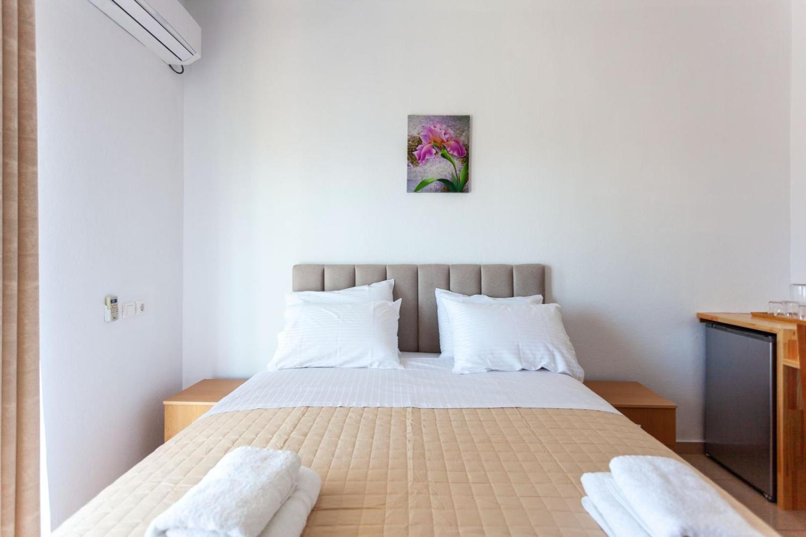 Zacharias Apartments Himare Buitenkant foto